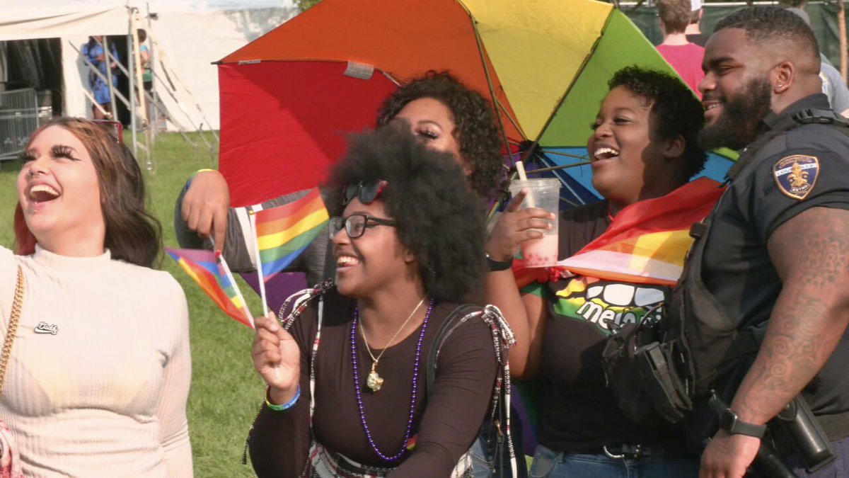 JSchipperWDRB's tweet image. IMAGES: Saturday at 2021 Kentuckiana Pride Festival in Louisville 🏳️‍🌈 @WDRBNews @PrideInKY #Pride #Louisville #KentuckianaPride #KYPride