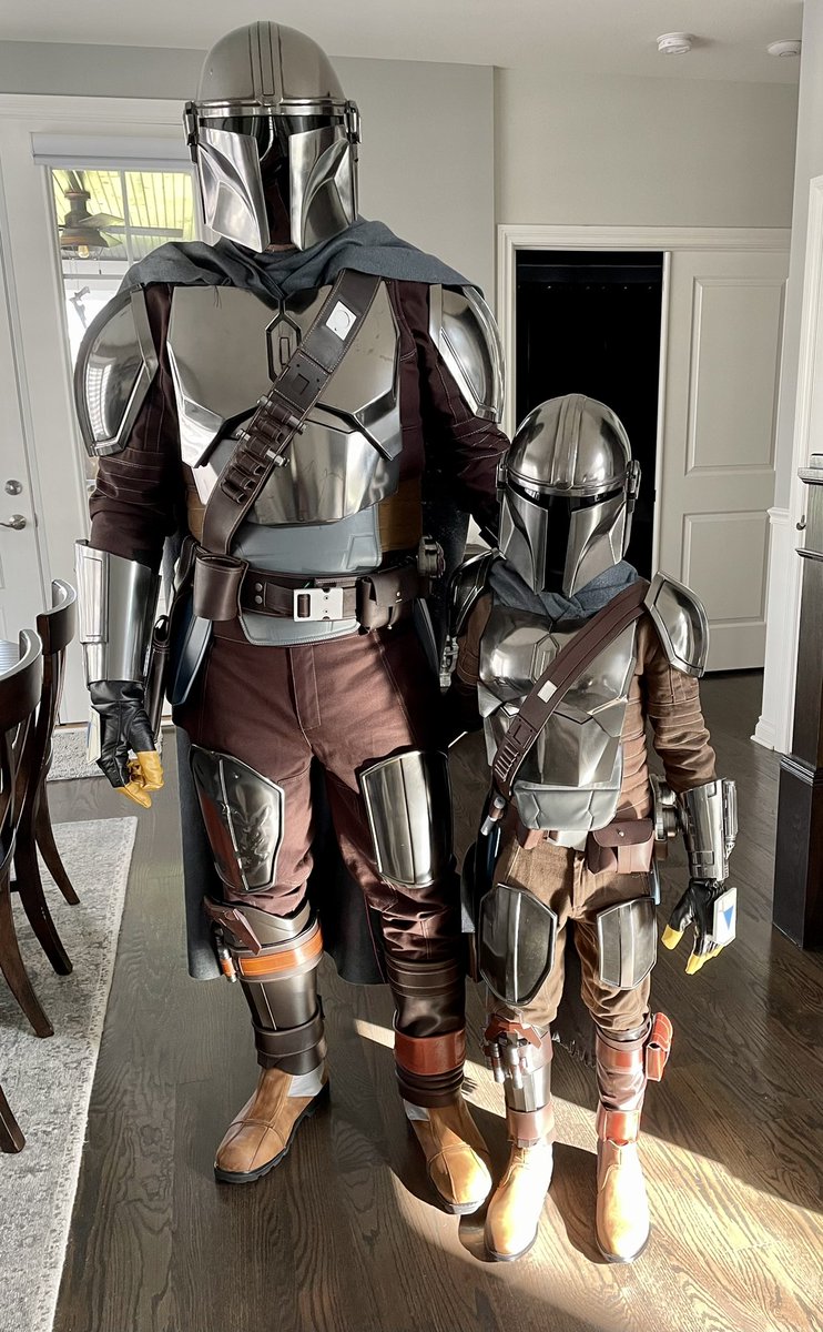 VMPrime's tweet photo. When your son says he wants to be Mandalorians for Halloween. One year of effort later. #gobigorgohome #Mandalorian #halloween2021 https://t.co/HS7Ek1lnCl