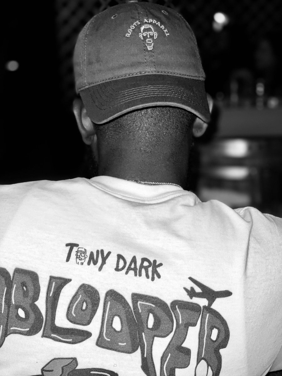 Last night in Austin, Tx. <a href="/TonyDarkMusic/">D. B. Looper OUT NOW</a>