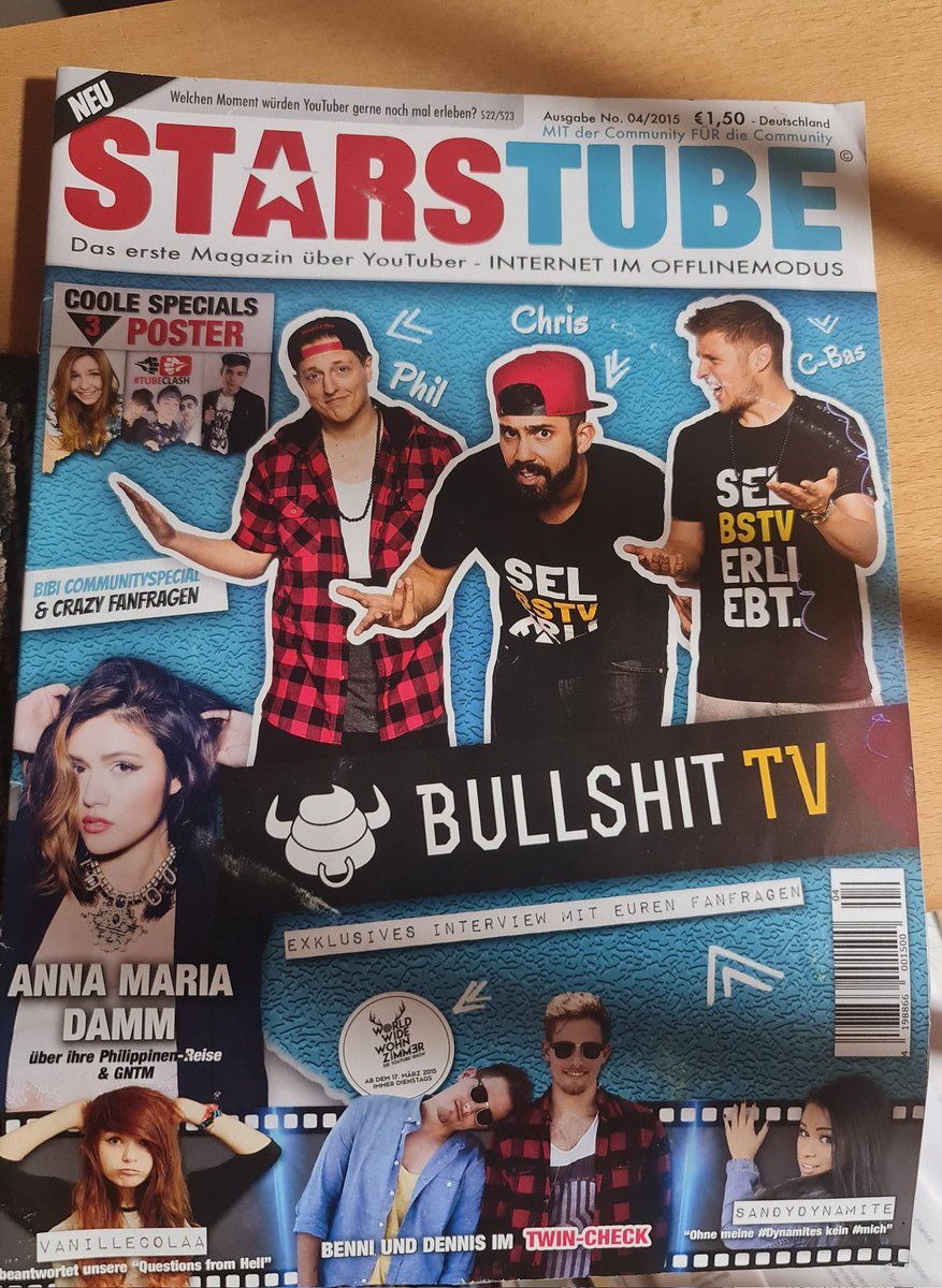 Vampireule's tweet photo. Rückblick auf die Zeit, wo gefühlt jeder sich die #Startube geholt hatte.
Diese Ausgabe ist von April 2015. o.o https://t.co/ycta4CzCl7