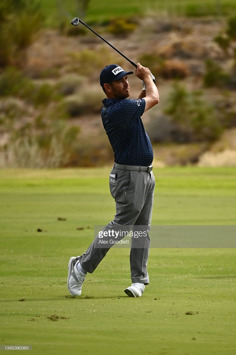 TrackingLouis's tweet image. Louis has gone 65-67-69 this week to total up to -12! He’s currently T10 and 6 back of the lead heading into tomorrow!✅