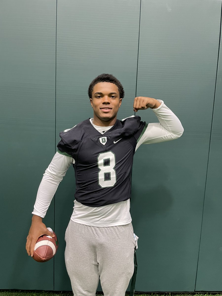 SpencerSnipe5's tweet photo. Great game day visit today @DartFootball 🌲 thanks to @Coach_McCorkle @BTeevens @CoadyKeller1 for inviting me, love the school and program, I will be back.. #TheWoods https://t.co/0QsI0hMkCo