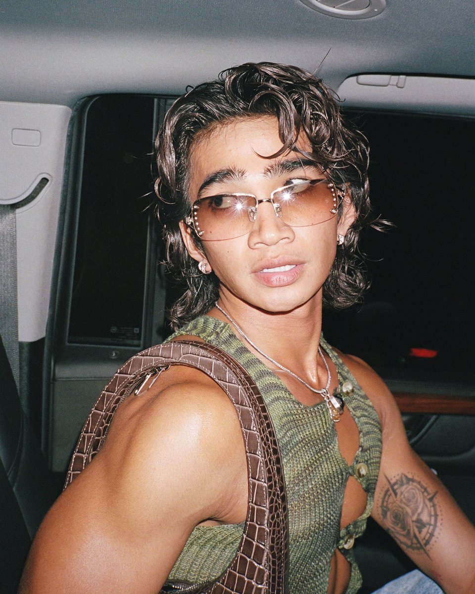 bretmanrock's tweet image. 📸