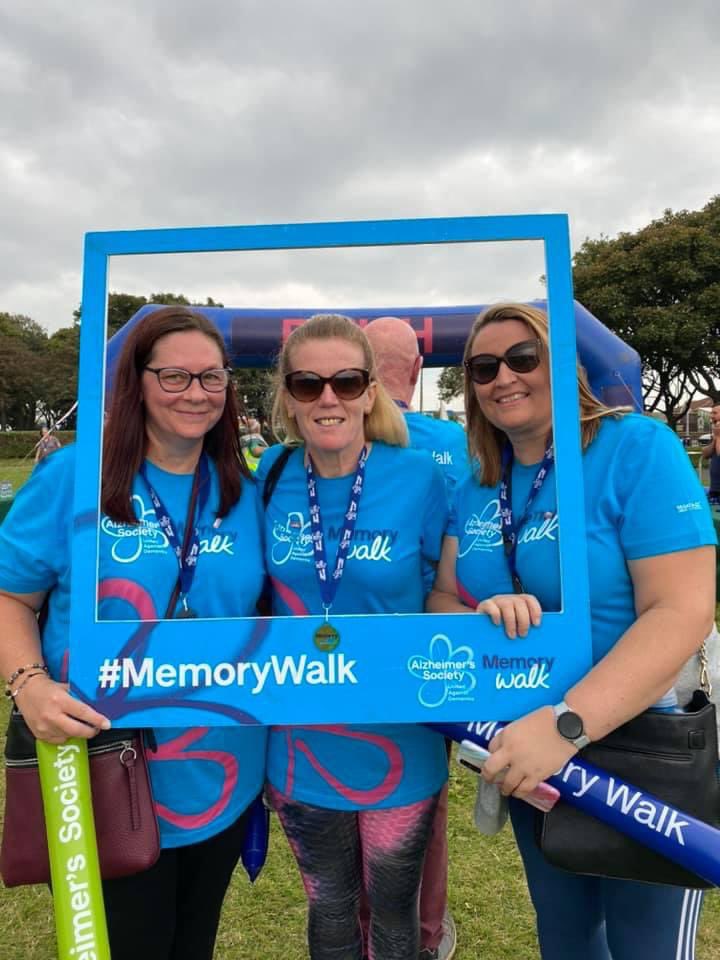 Completed the Alzheimer’s 7km Memory walk today with some fantastic friends, loved every minute 😍 #MemoryWalk
