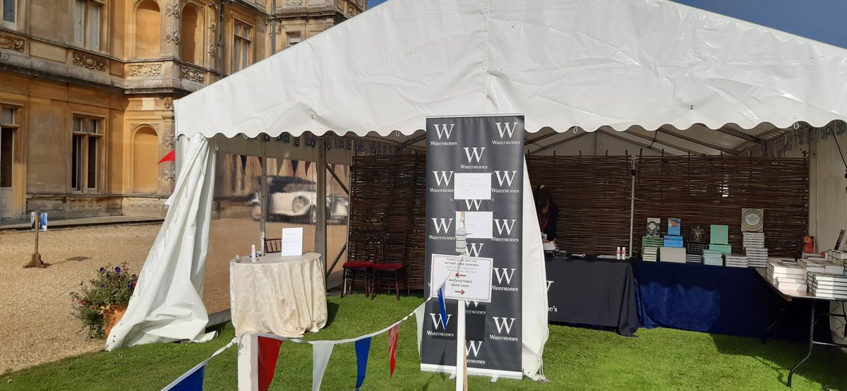 Waterstones Reading tweet media