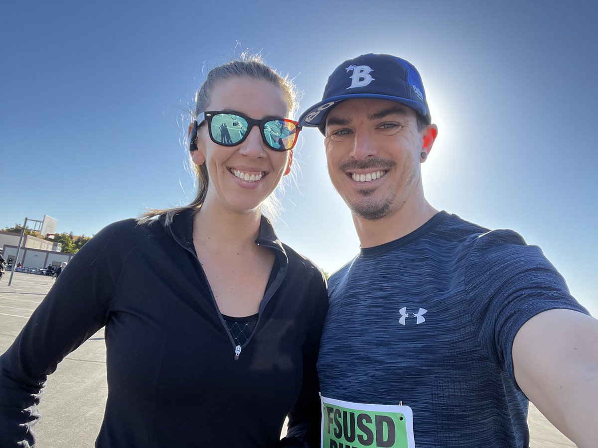 schultz87's tweet image. So much fun hanging with two of my former students at the Fun Run today! @kijonesjags #FSUSDRunsThis