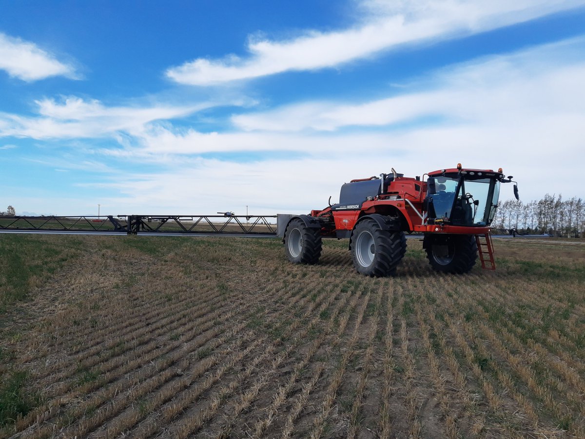 sprayheli's tweet photo. Only done 350 acres so far but really liking this thing. #westcdnag @HorschLLC https://t.co/NAYwgFccWu