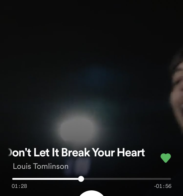 MysunflowerLou's tweet photo. Amigos, hoy es sábado y siempre es buena idea escuchar música mientras estudiamos, hacemos alguna actividad y/o descansamos, así que si pueden y quieren no se olviden de agregar TPWK de Harry y DLBYH de Louis a sus playlist para que ambas canciones lleguen a su meta 🤍✨ https://t.co/MAP18B53qc