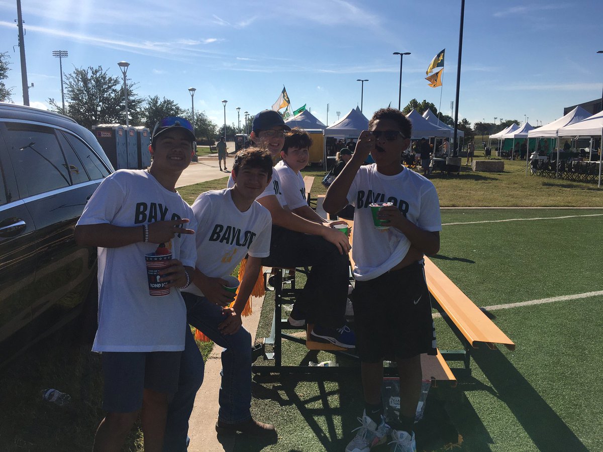 chezchappelle's tweet photo. A great @HeartofTexasFCA @BUFootball game day win for our #bulldogs! #SicEm https://t.co/oa9dvCZnTQ