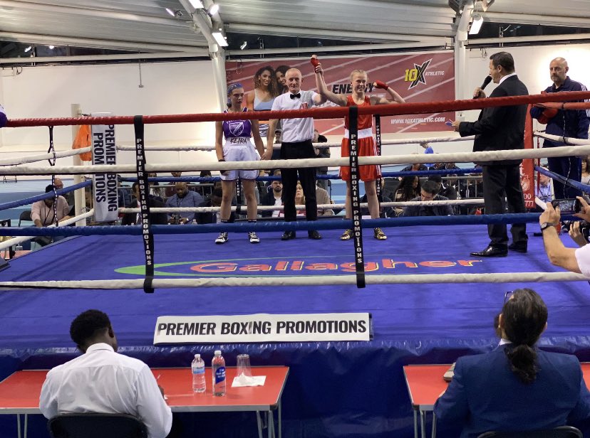 AbcSucceed's tweet photo. Winner 2nd round stoppage in the capitol https://t.co/pZKMNwUjEA