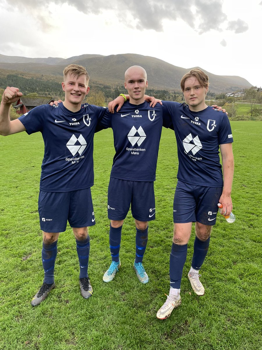 Tre poeng i boks😃⚽️Vi vinn 5-0 mot Vigra på Eidsåvoll! Godt jobba alle mann👏🏻 Scoringar av Simen Bellen (3), Anders Bellen (1) og Magnus Vik (1)🤩