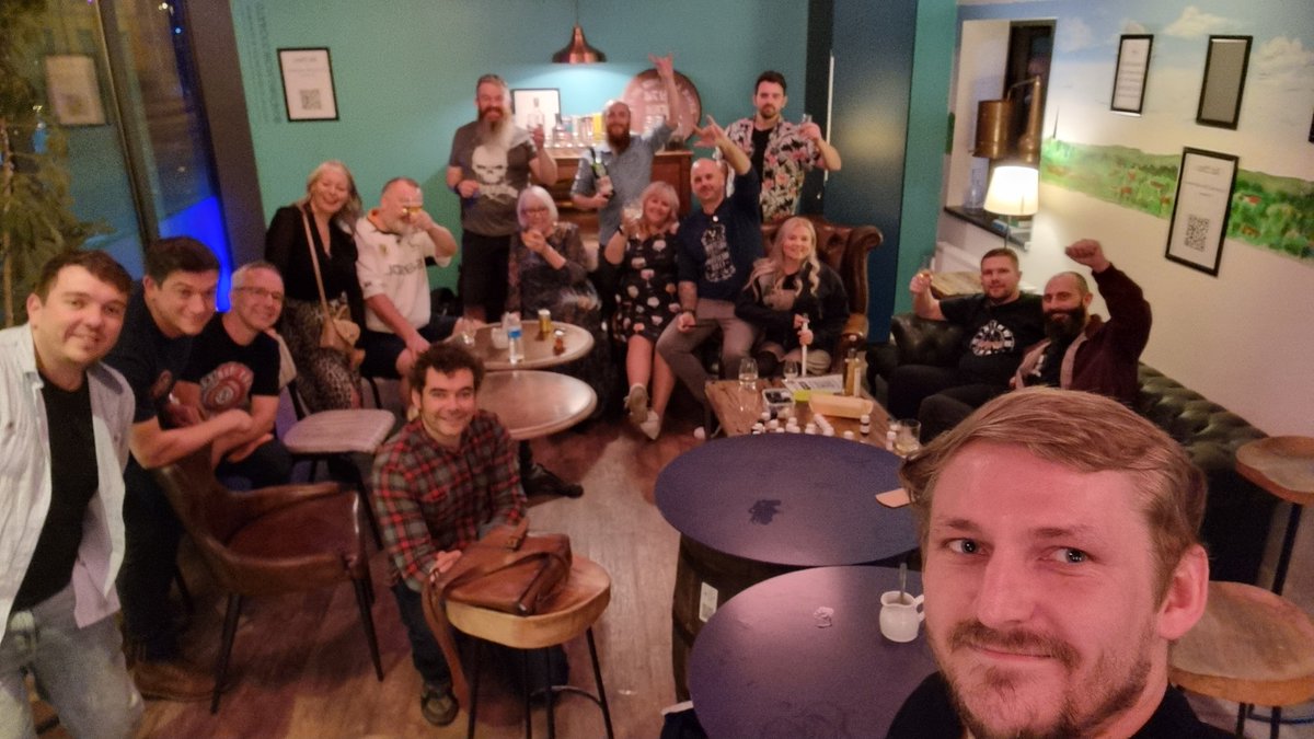 Photo is blurry as hell but a great night with <a href="/newdramdrinker/">Certified Originals</a> 's COs at <a href="/TheSpiritWorks/">SpiritWorksTom</a>