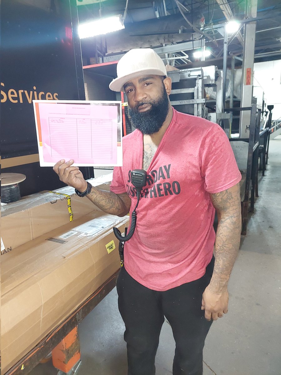 Shout out to my part time sup Akil for finding a salt package 20 minutes after I put it out! Awesome job on early security checks and for keeping your "head on a swivel!😁 Thank you! #teamworkmakesthedreamwork #webleedbrown #nopackagesleftbehind <a href="/jrindafernshaw/">Fern Shaw</a> <a href="/MondoSaucedo/">Armando Saucedo</a>