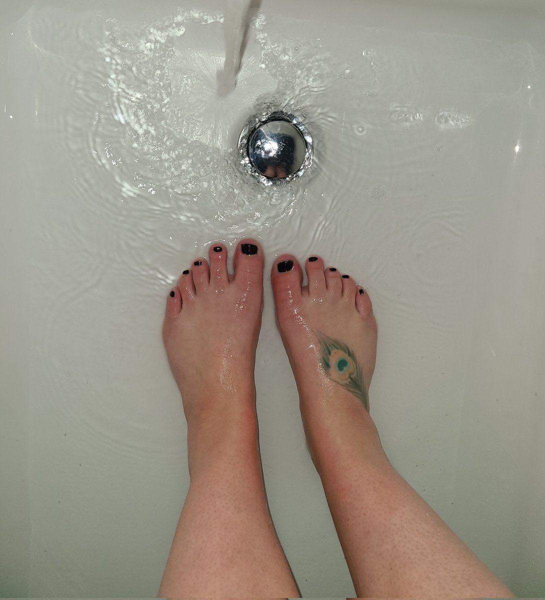 shoebabe4015's tweet photo. I hope you're all having a lovely Saturday 💕🌼 https://t.co/zKylG4FzAN