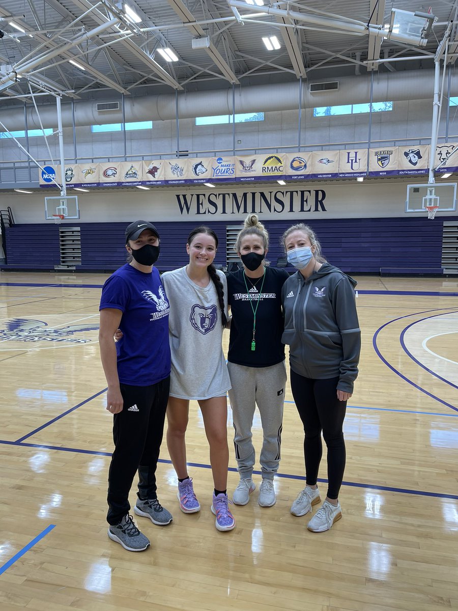 MarliReed24's tweet photo. Thank you @westminsterwbb for a great visit. GO GRIFFINS! @JentealJackson https://t.co/tHRpOUse6P