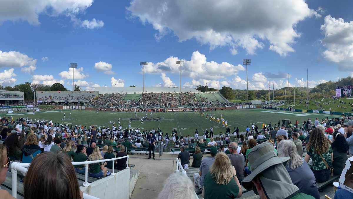 msperryin8th's tweet image. It’s a good day for some Bobcat football! #proudbobcat #OUhomecoming