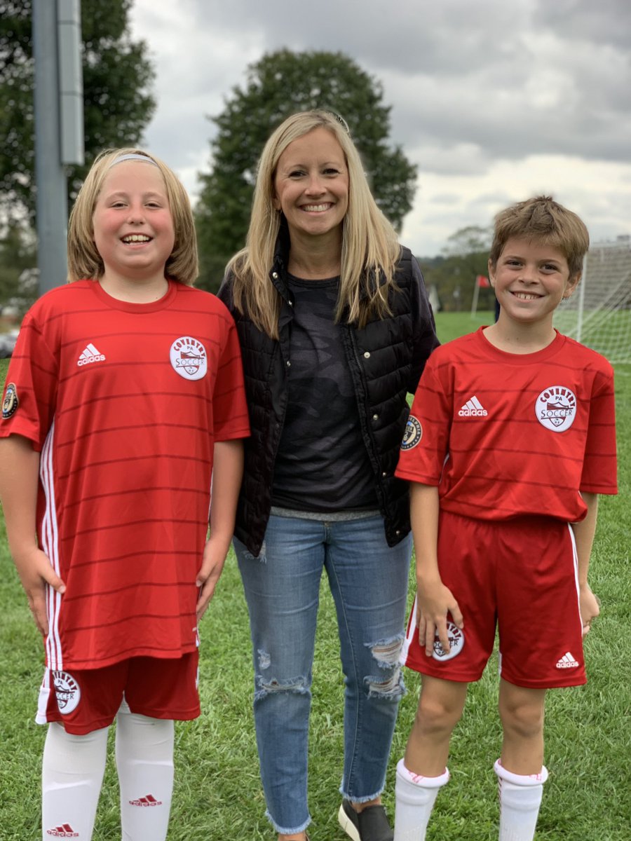 MrsJonesFC5's tweet photo. Seeing my former students on the fields always makes my day! https://t.co/hUqs0Y9Ski