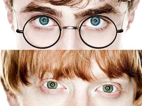 Harry tiene ojos verdes cuando en realidad Daniel tiene ojos azules. Irónicamente, Rupert tiene ojos verdes mientras que Ron tiene ojos azules.