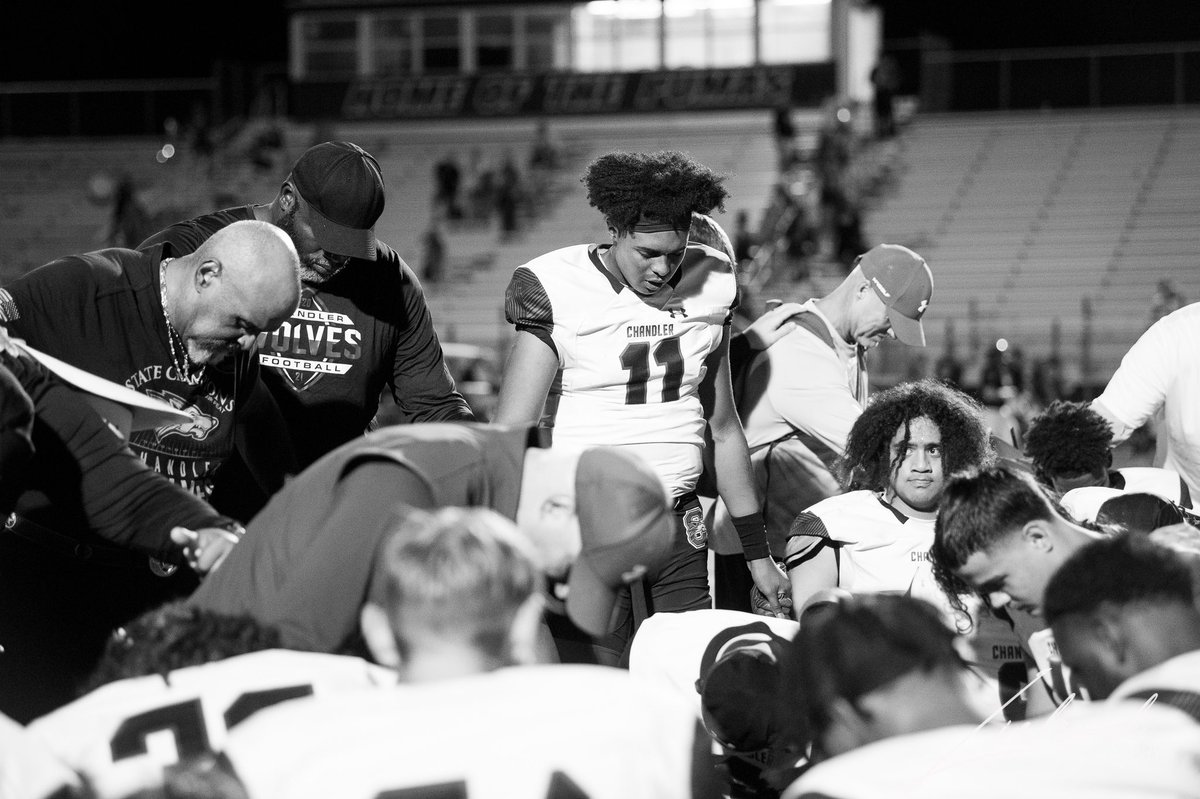 ShannonLiebroc1's tweet photo. I got you kid! Hook’em🤘🏻@saucyyy_coop @GarretsonRick @chandler_wolves @chandler_wolves @chandlerwolves https://t.co/yGbxajekcI