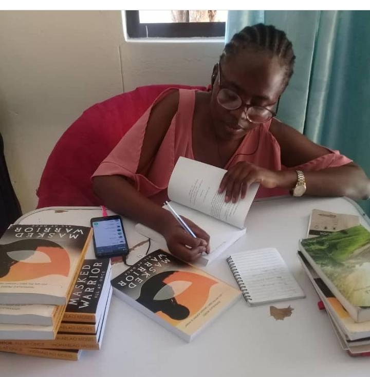 Holla fam, those who wanted Masked Warrior, please DM me, copies will be available on the 20th Octooooobbbbbeeerrr, okay, 20th October. Please retweet, I might get someone from your circle..