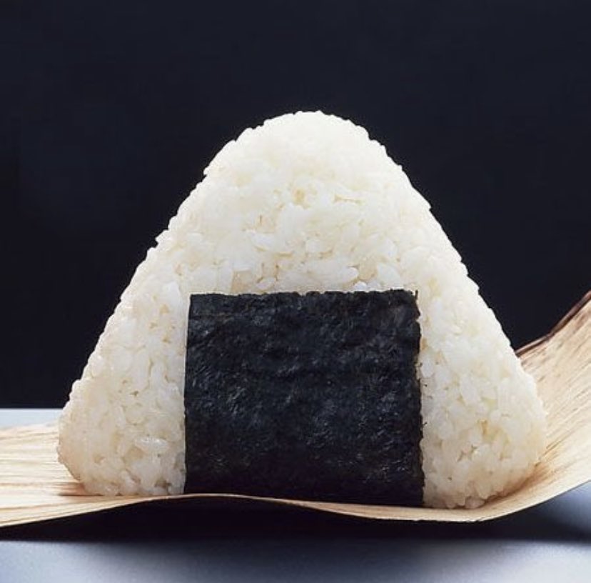 onigiri jiminpic.twitter.com/hfI5jNbuOW.