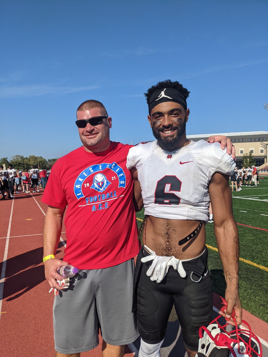 EllermanLindsay's tweet photo. Beautiful day for @football_ncc. πβ€οΈπ€βοΈ #CollegeFootball #Ellerman2021 @CoachEllerman https://t.co/cZ83DSEyhF