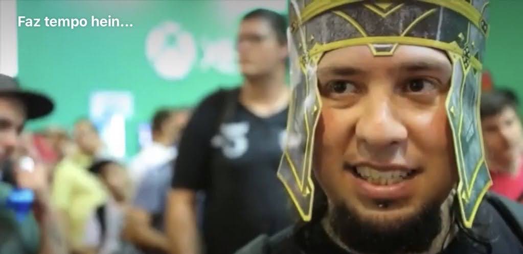 M4Ximizando's tweet photo. Max, você gostou do line up de lançamento do Xbox one? #BGS2013
Eu: 👇 😂 https://t.co/LlSCG5WC1B