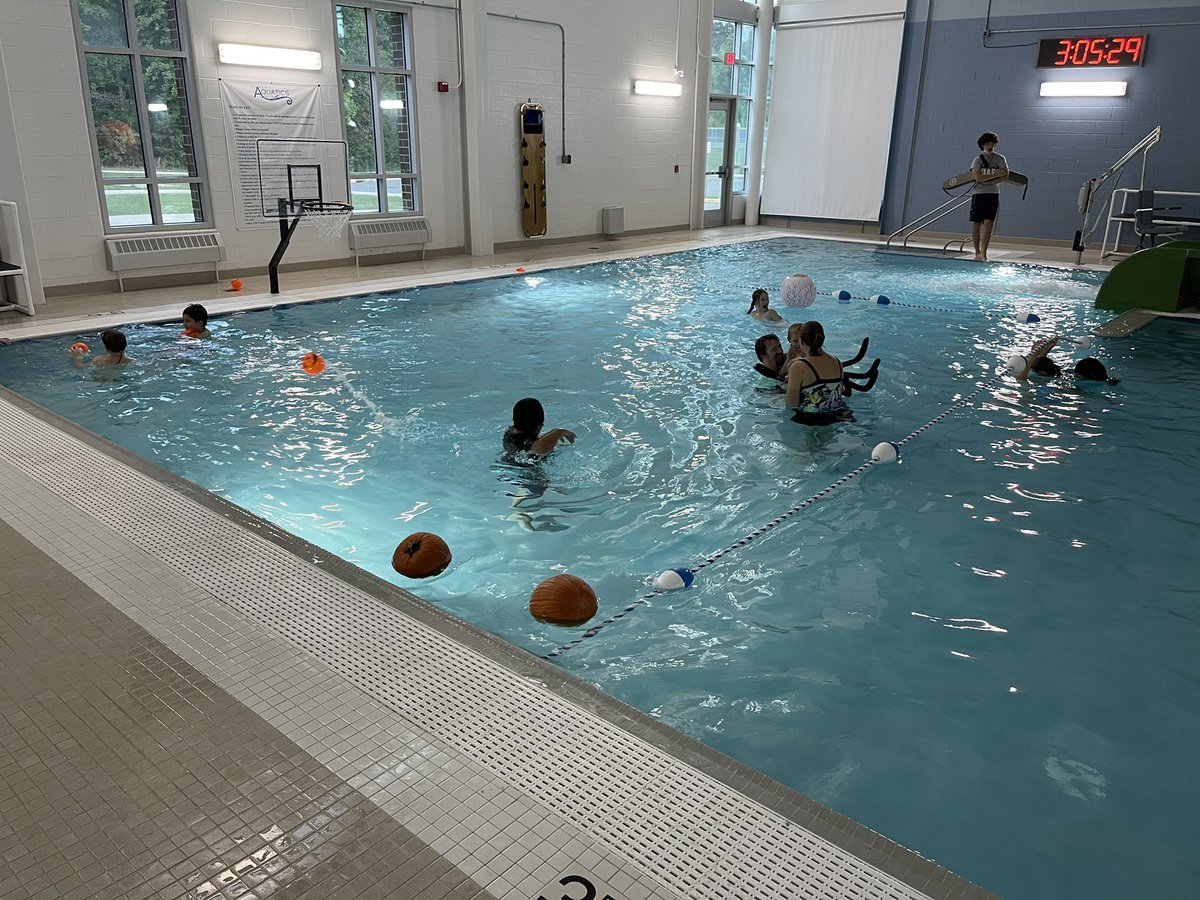 PWCSAquatics's tweet photo. Thanks to everyone (a special shout out to @LisaforColes!) who came out for #PumpkinPluckin!
Tag us in your photos and we will share them.
#PWCSwims #PumpkinsFloat https://t.co/9NRzKWyQ8E