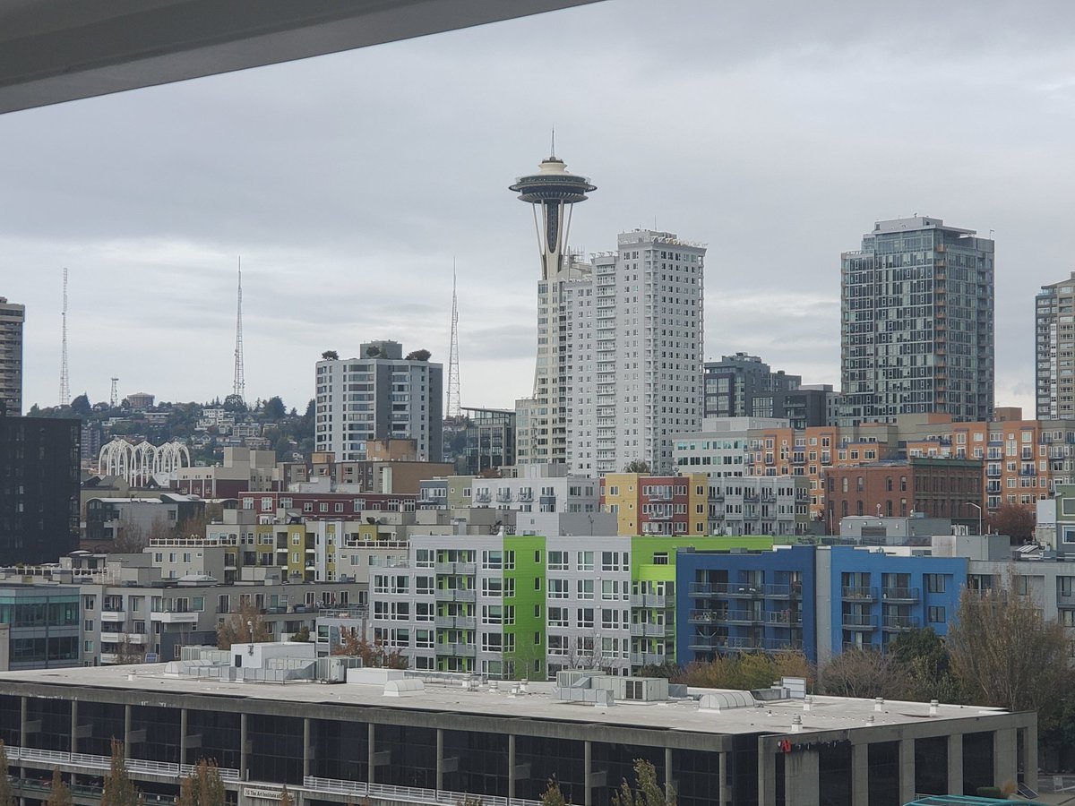 jdesforges82's tweet image. Space needle from deck 15!