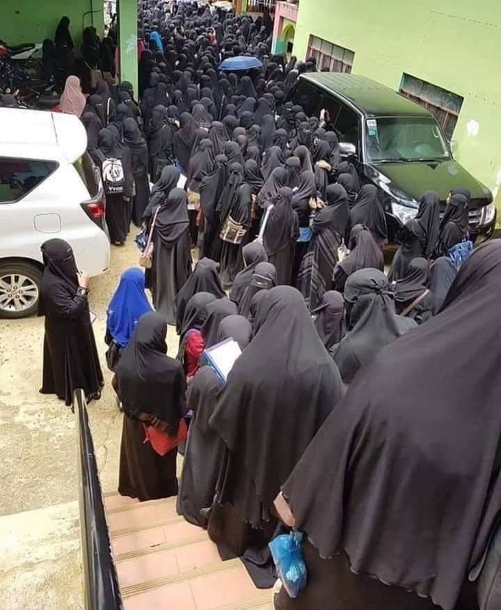 KalyangaV's tweet photo. En vérité en vérité, chers Africains, surtout noirs, on vous a berné. La prière est pas la clé du paradis. Puisque le paradis est antérieur aux prières sous ses formes exigées par les religions dites révélées https://t.co/IEdl3upF5o