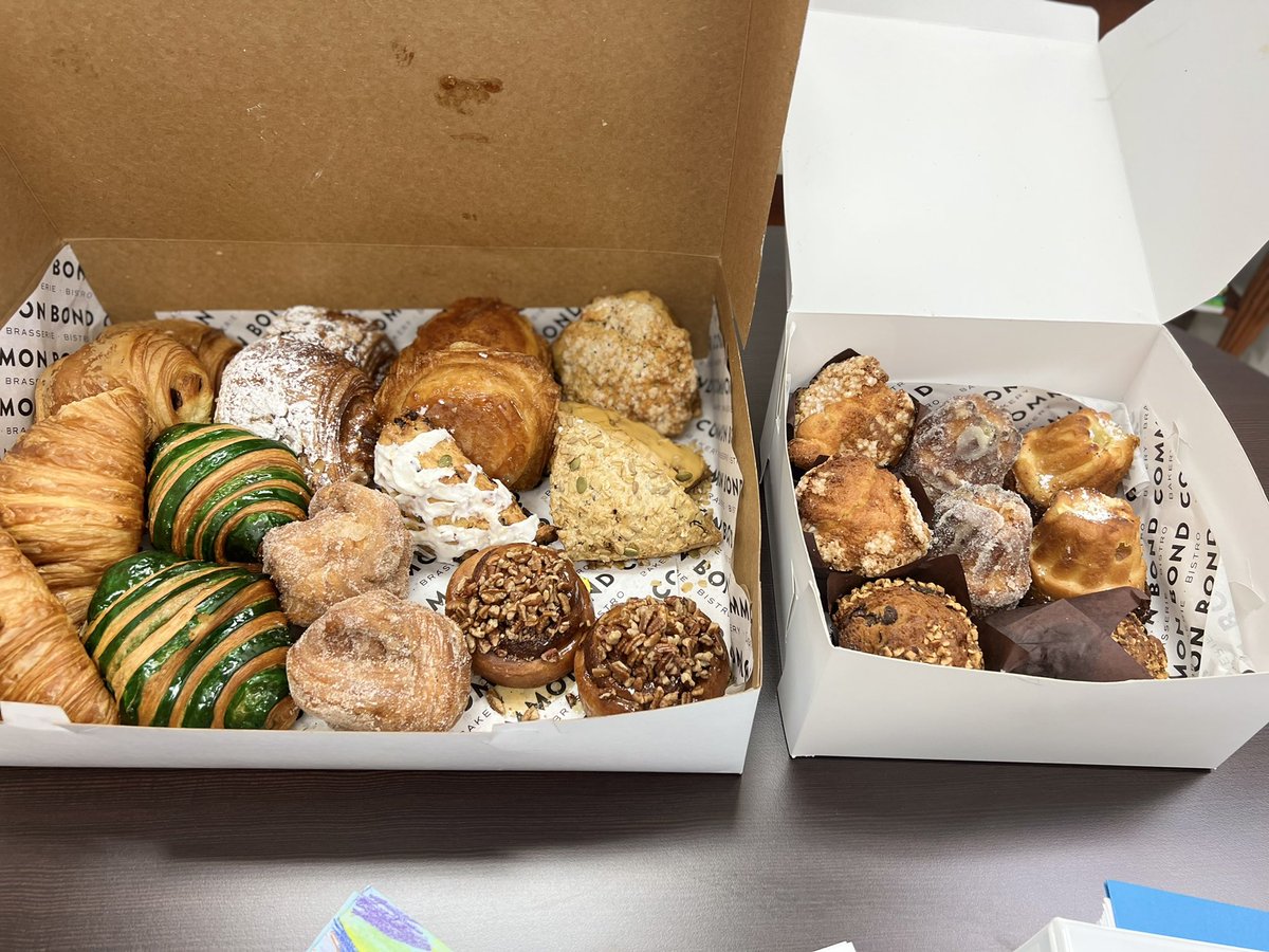 nimmithomas2's tweet photo. Thank you Common Bond for supporting our Saturday tutorials @parkplacees by providing the most delicious breakfast pastries @HilarionMartin1 @Erwin_Garcia_ @ESO3_HISD https://t.co/0ABMoQPZpV