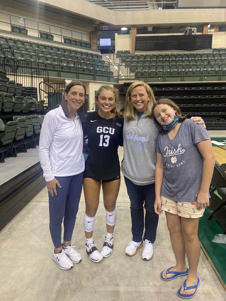 SaintJoeVB's tweet photo. Had the pleasure to go watch former standout @_katieschmitt in Chicago! Even though they lost in 5 sets, Katie played well! #ProudCoach #WogWag #SaintJoeYouKnow #RollTribe #OnceAnIndianAlwaysAnIndian https://t.co/DfBnhIYyas