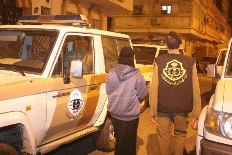 هل ارتفاع أسعار مكاتب الاستقدام أجبر الكثير على استخدام العمالة المنزلية المخالفة؟

sabq.org/QPpsgc