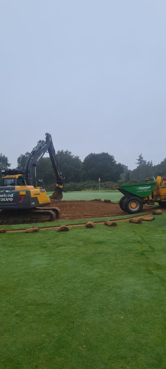 adibutt28's tweet photo. Bunker renovations @heath_gc on the 16th hole red course @FrilfordHeathGC @Fineturf @LakelandE https://t.co/1tBs273OSO