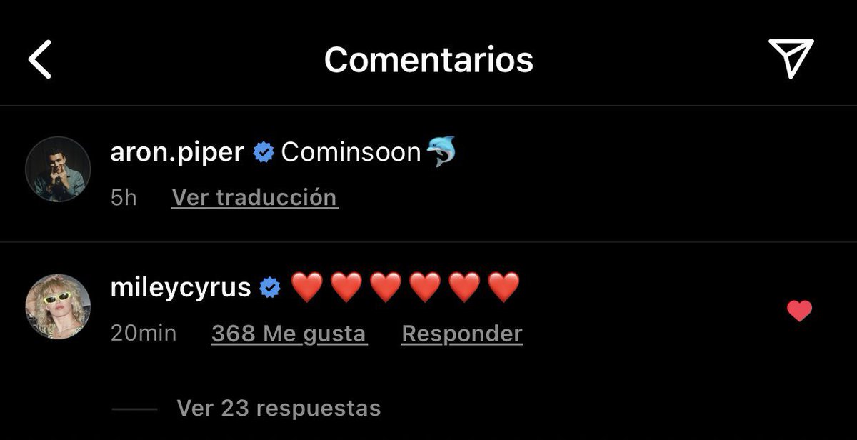 drewcyrus's tweet photo. por qué nadie está hablando de lo random que es esto https://t.co/kkV3WiEuaE