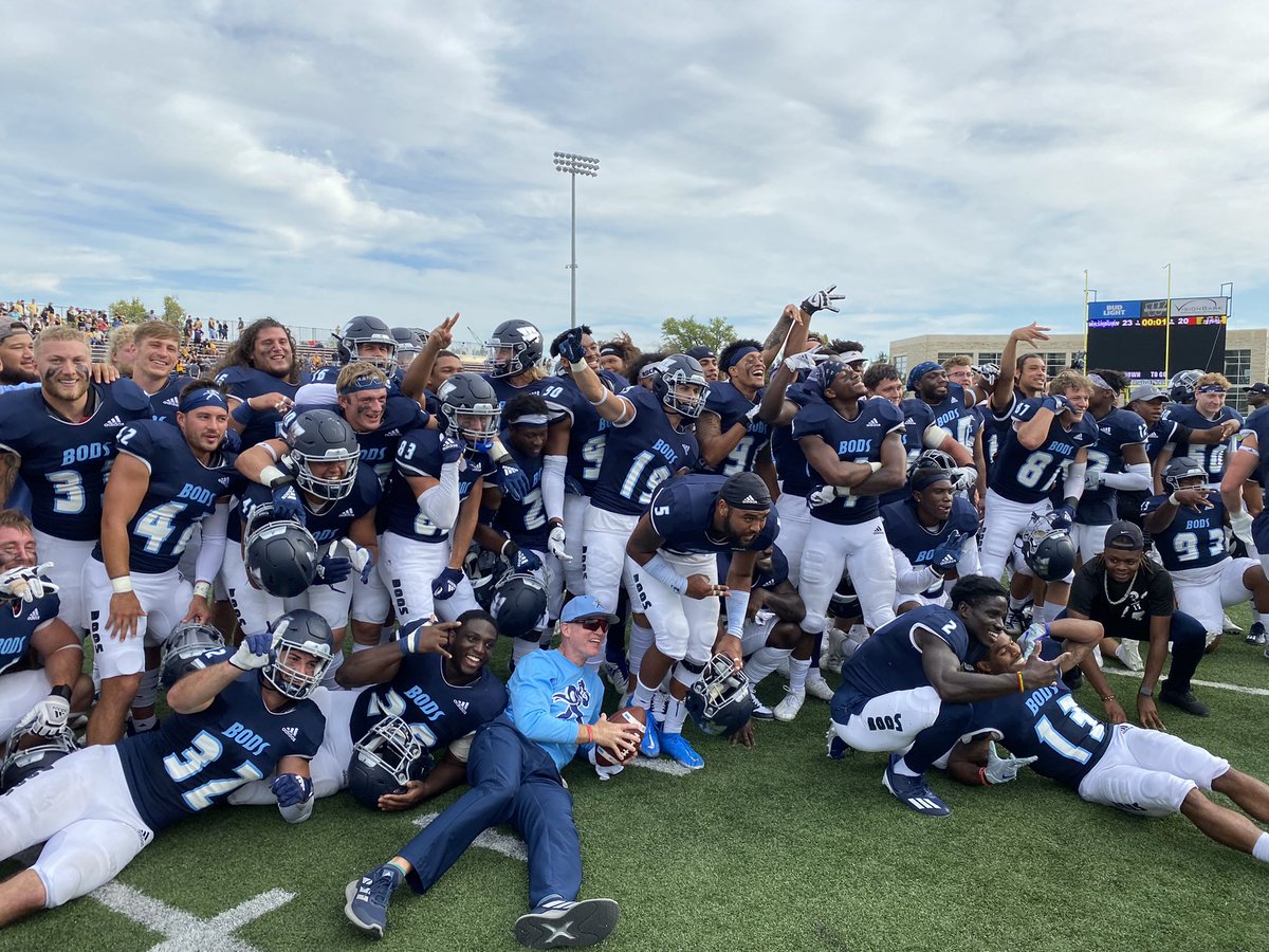 glenn_kinley's tweet photo. WALKOFF WIN. Washburn wins in OT. Highlights on KSNT at 6. Tune in! Great football game. @IchabodVB @KSNTSports https://t.co/u0F7hhoih9