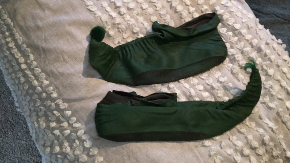 mangymangymangy's tweet photo. Here are the #JanTerri elf shoes I spoke about, on Episode #34, that my wife and I were outbidding each other on. https://t.co/WOng2EDet9