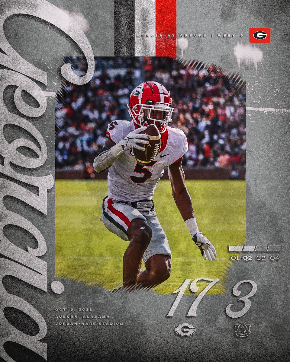 GeorgiaFootball's tweet photo. Dawgs up at the break!

#GoDawgs https://t.co/MKFTLndCFj