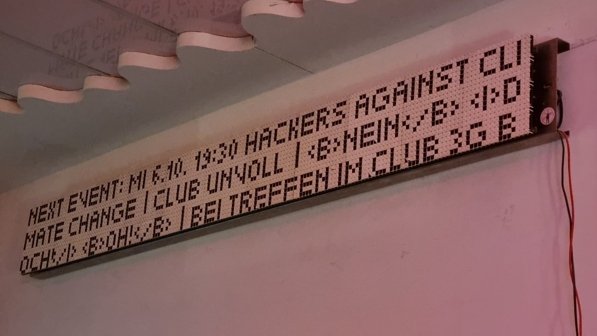 dergigo's tweet photo. Hackers against CLI?? Mate wurde auch gewechselt? Und nur noch 3GB im Club?? Der #muccc ist auch nicht mehr das, was er mal war. https://t.co/fh4dSkN1yW