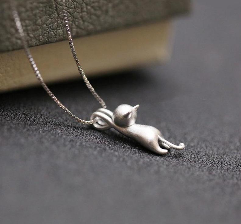 Cute Sterling Silver Cats Pendant Necklace for just £15.00.
Order here bit.ly/3oN6xkM
#charmsforbracelet #silvercharms