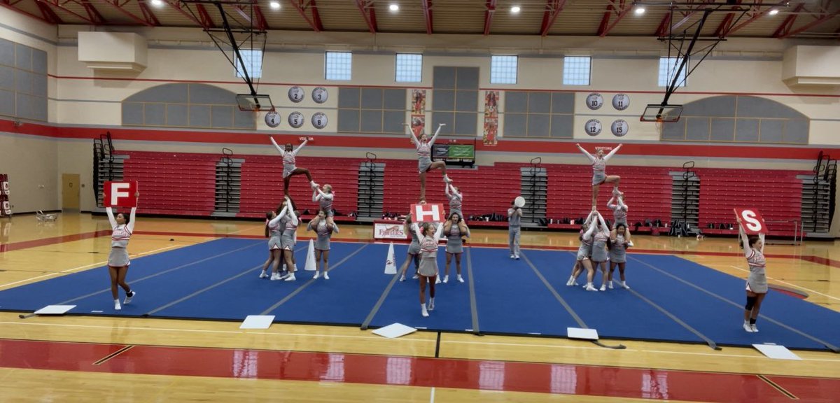 fhs_tigercheer's tweet photo. The tigers represented again this weekend! 1st for varsity coed and 2nd for JV! @FHSTigers #RUATiger ❤️🐅 https://t.co/ZRkzLGDibu