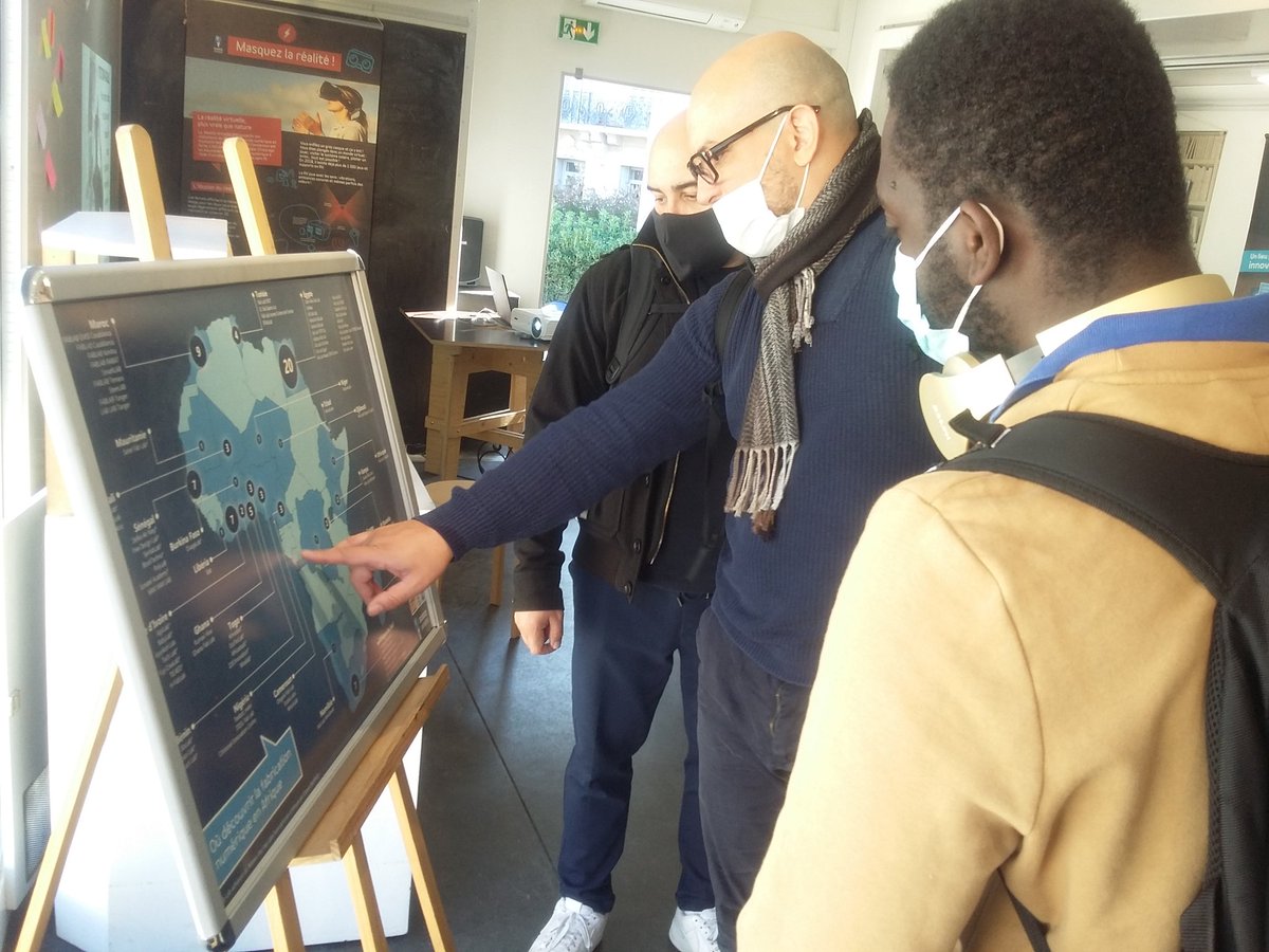 AlainGrycan's tweet photo. Forte affluence ce samedi au festival @AfriqueFrance à Montpellier.Les visiteurs découvrent les animations autour de la fabrication numérique pour tous dans le #Propulseur de @ScienceAnim #fablabs https://t.co/evZD2TdP8l