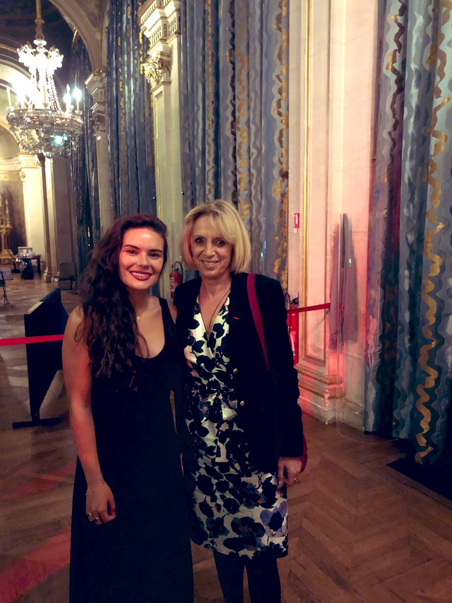 g_garrigos's tweet photo. Célébration de la 1e République du Portugal une soirée amitié 🇫🇷 🇵🇹 où la musique, la solidarité, la jeunesse était à l’honneur #BeatrizSilva #lucianaCado #Avria #MarianaRamos #Elsinha #StomyBugsy 👏🏼 @capmagellan pour le programme et l’organisation @hermanosanches @FlorianSitbon https://t.co/MIv4w93Ofm