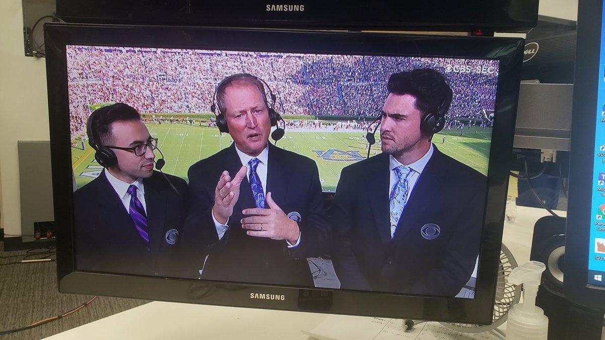 _DanPrager's tweet photo. @NoahEagle15 I knew the voice on the UGA game sounded familiar https://t.co/LpqzEoA9BG
