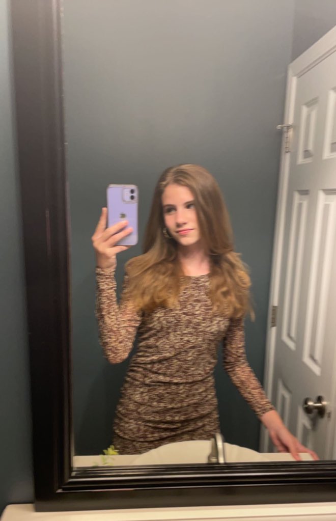 honkkdani's tweet image. :¨·.·¨: 
 `·. ur two favorite caleb stans 
        #smiletwtselfieday 
           rts are cool :)