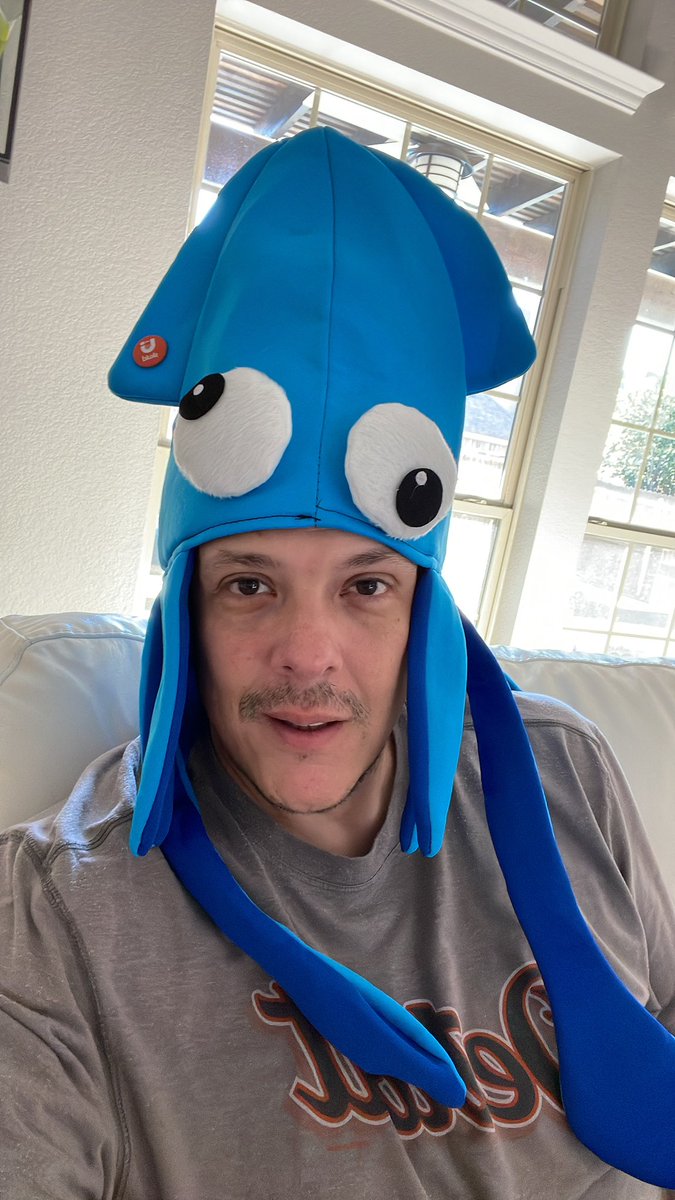 srosemary__c's tweet photo. Found this in my office and couldn’t resist putting it on @skuidify #skuidhunt @owtdoorguy #DF2016 https://t.co/01zWc66itR