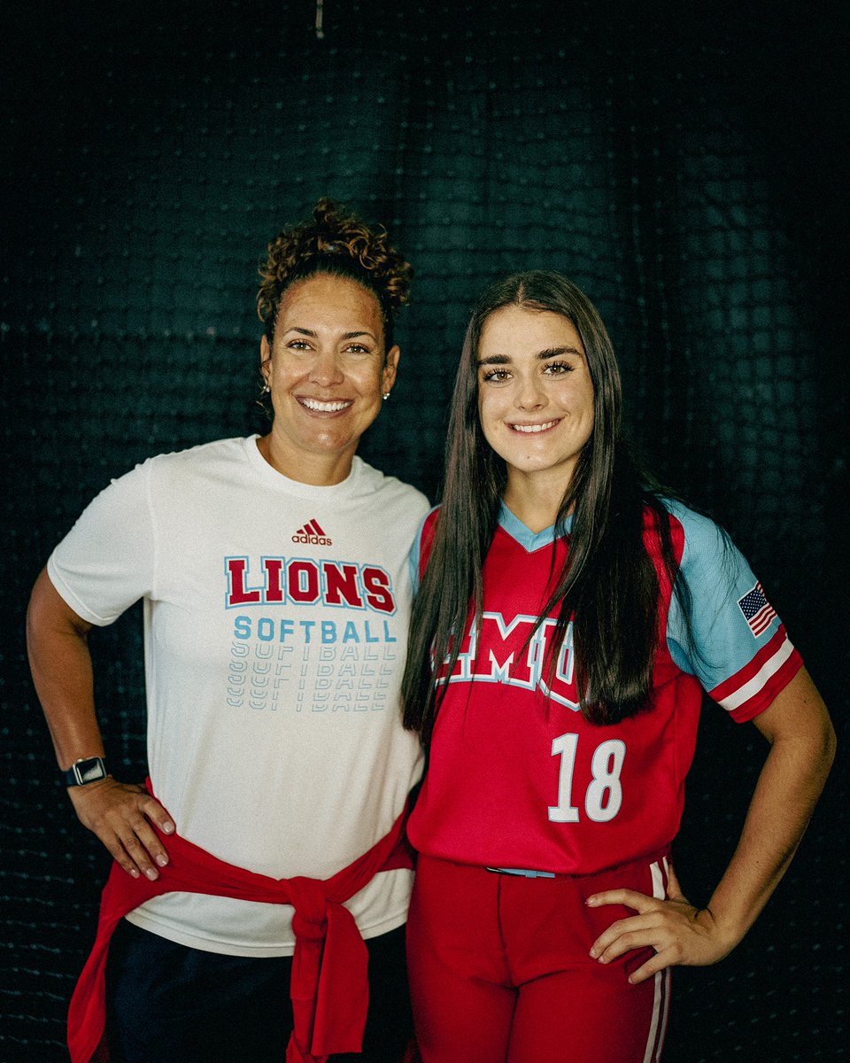 LindsayODell14's tweet photo. A big thank you to @lmulionsSB @tairiaflowers @mysha_sataraka @Christianconr15 for an amazing official visit! I am so ready to be a lion! #LMUbound https://t.co/Dvx5Q8vcHo