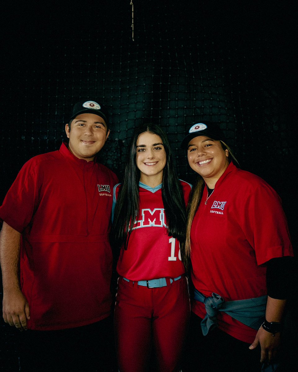 LindsayODell14's tweet photo. A big thank you to @lmulionsSB @tairiaflowers @mysha_sataraka @Christianconr15 for an amazing official visit! I am so ready to be a lion! #LMUbound https://t.co/Dvx5Q8vcHo
