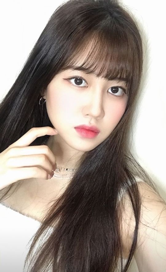 {🧚‍♀️} Ig Story Update <3

Ela de franjinha é tão linda!!!

#yunji #leeyunji #GirlsPlanet999