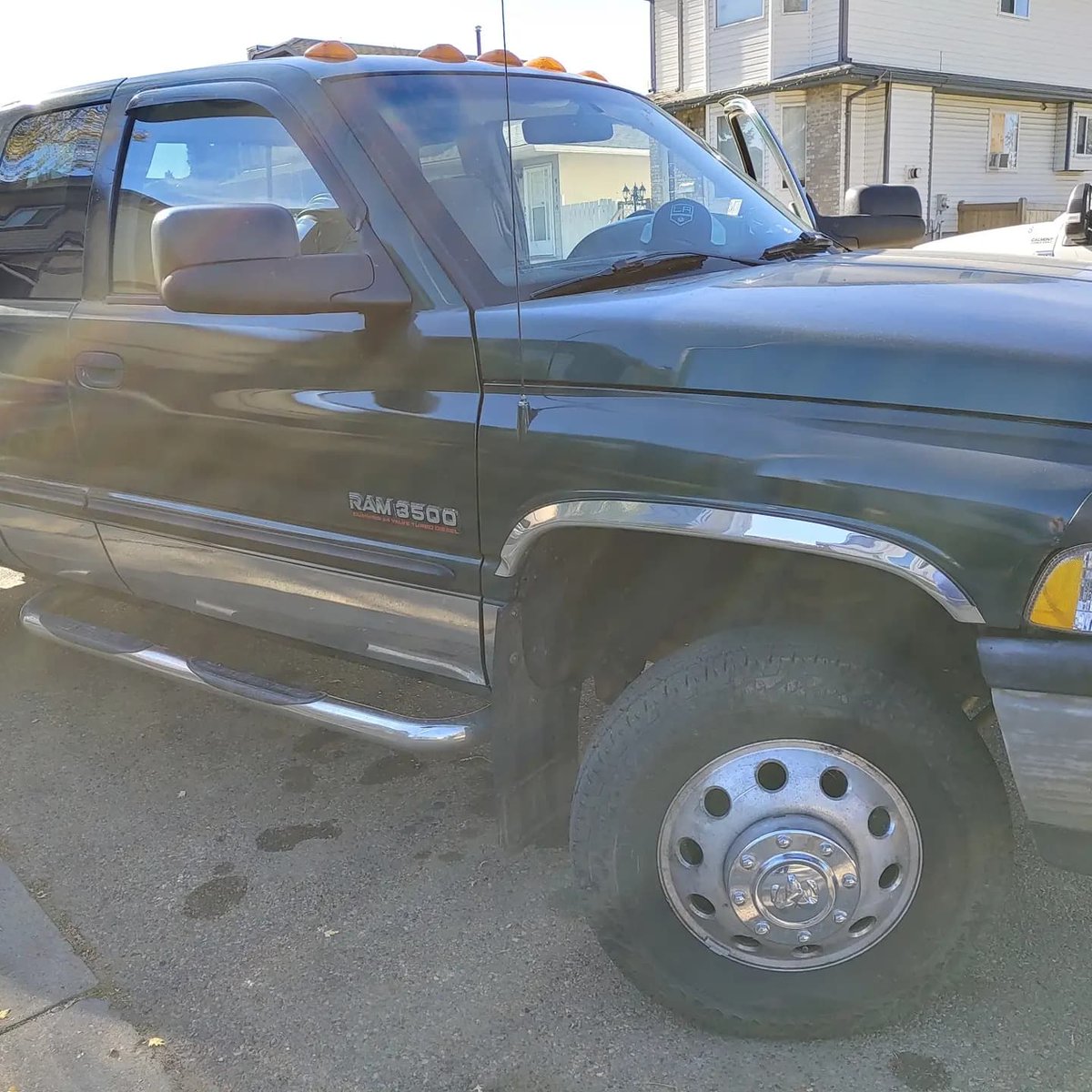 Ramrodlnt's tweet photo. Look at this beauty, low mileage 20yr old #cummins #diesel getting some rotella 

#yegmobilemechanic #edmontonsmallbusiness
#professionaltechnician https://t.co/EW2QtqgXqH